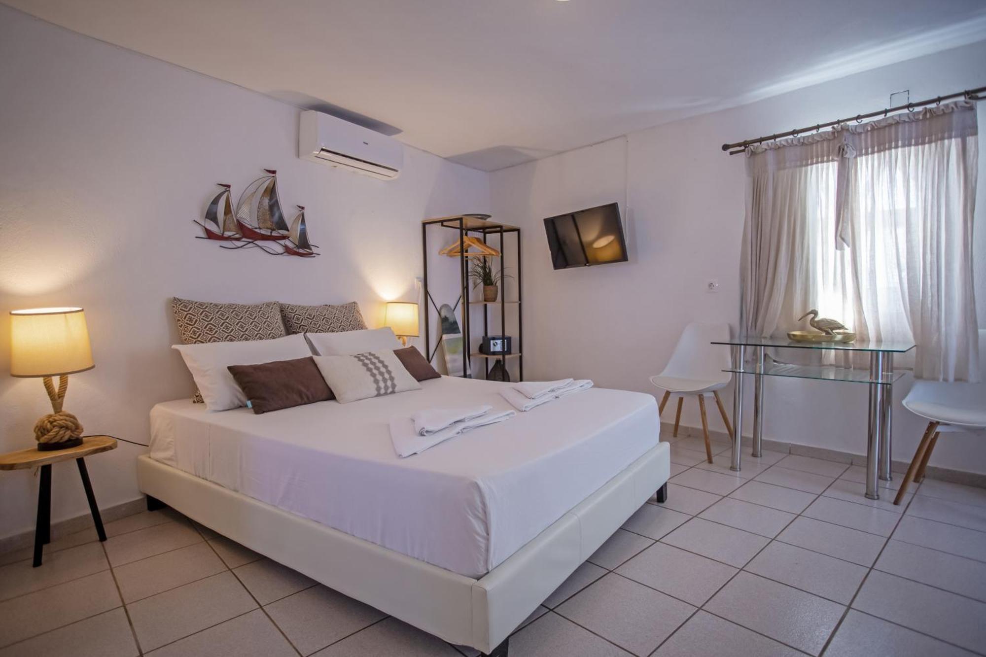 Sing And Blossom Accommodation Mykonos Town Exterior photo